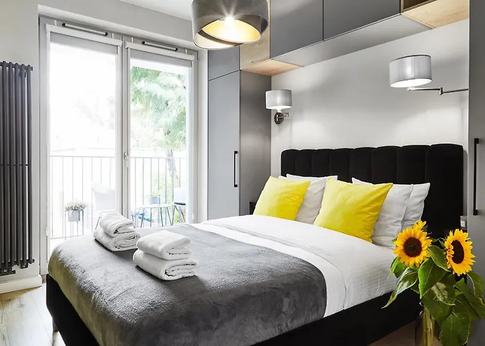 HOUSEHOST Apartment :Miodowa 42/4a